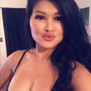 Meet your Posher, Liana